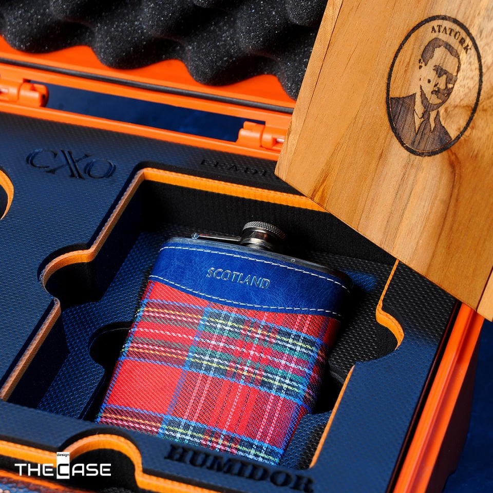 ✦T-Case[40-19] Leaders CXO ve Cuban Cigar Club  kahve & puro özel serisi