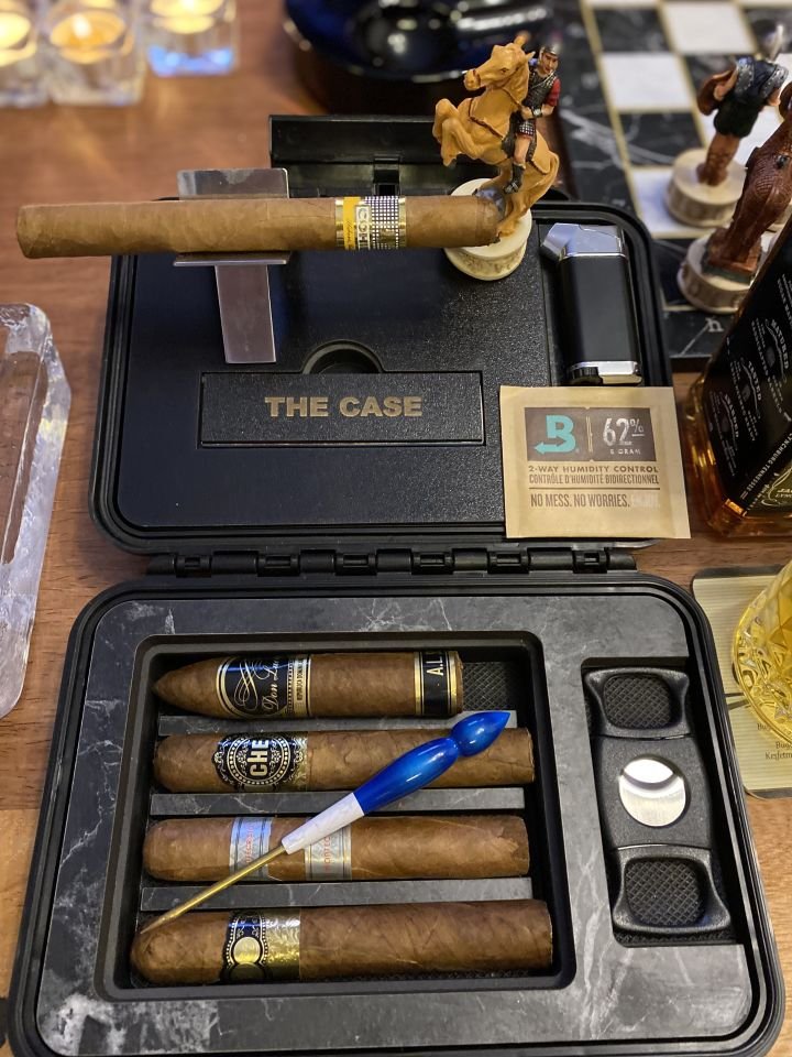 •Remedios Puro Çantası