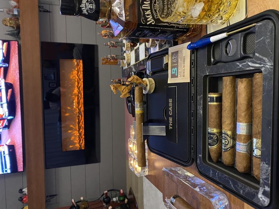 •Remedios Puro Çantası